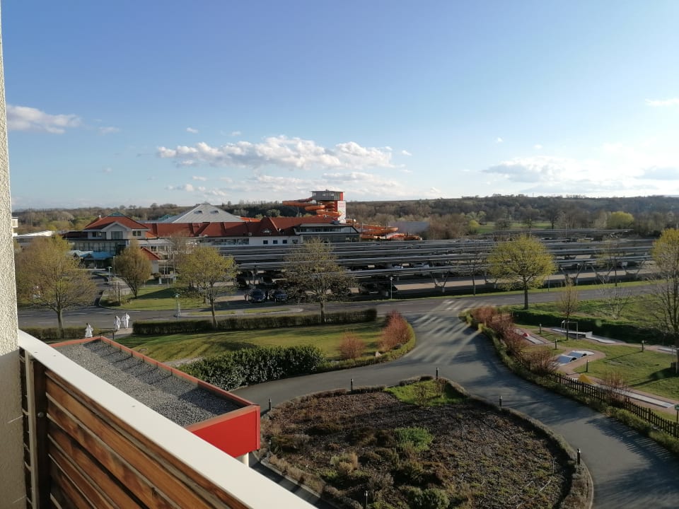 Ausblick All In Red Thermenhotel