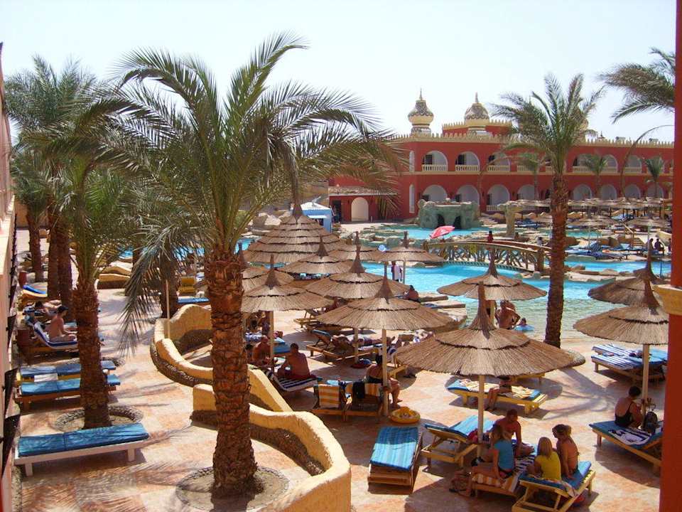 Die große Poolanlage Pickalbatros Alf Leila Wa Leila Resort - Neverland Hurghada