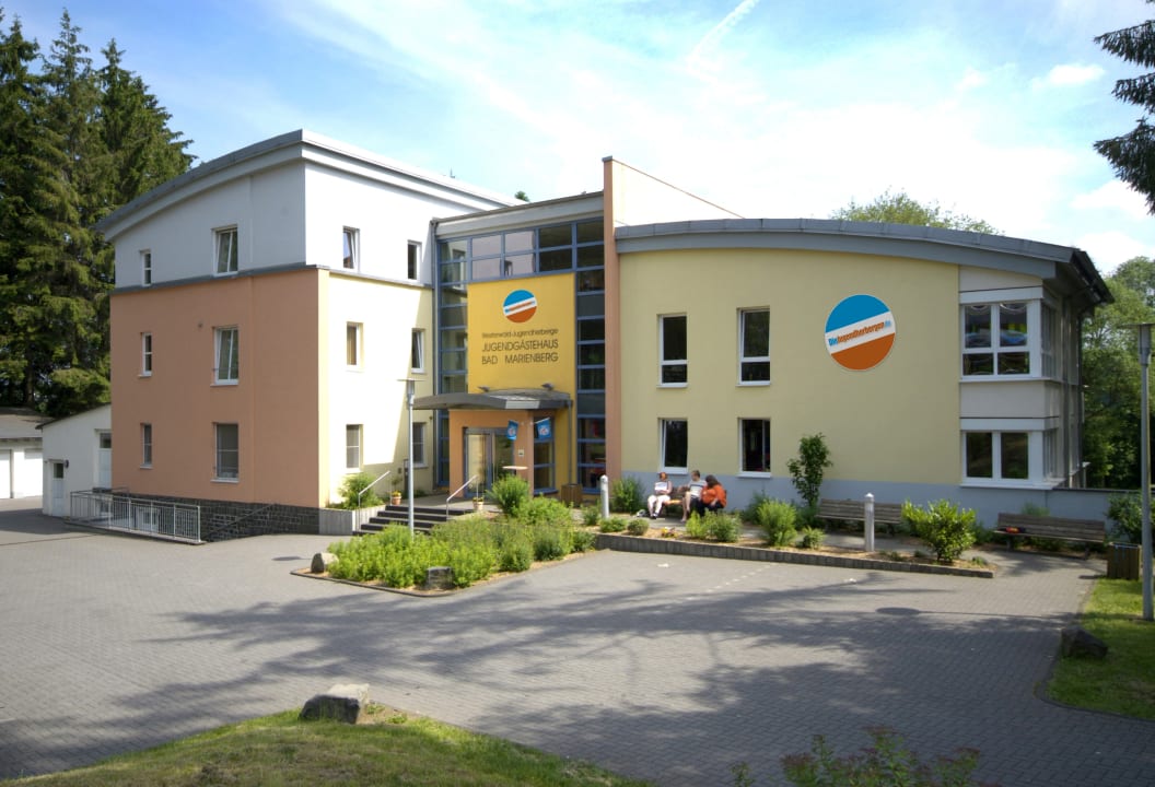 Außenansicht Westerwald-Jugendherberge Bad Marienberg