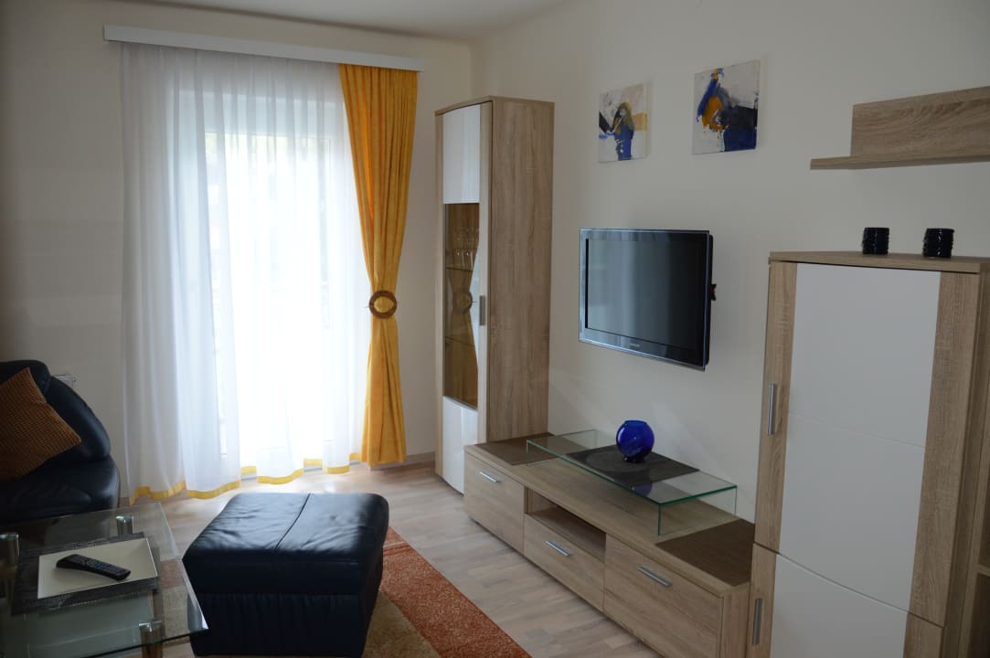 Zimmer Ferienwohnungen Thon