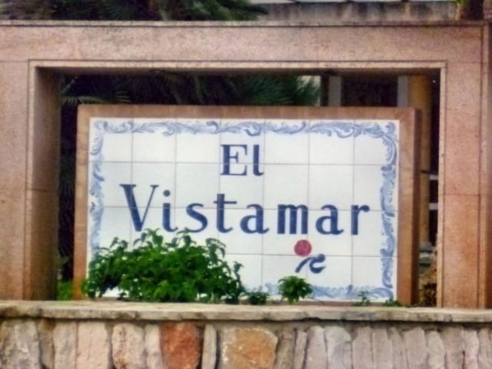 Hotelschild in der Gartenanlage Smy Portocolom