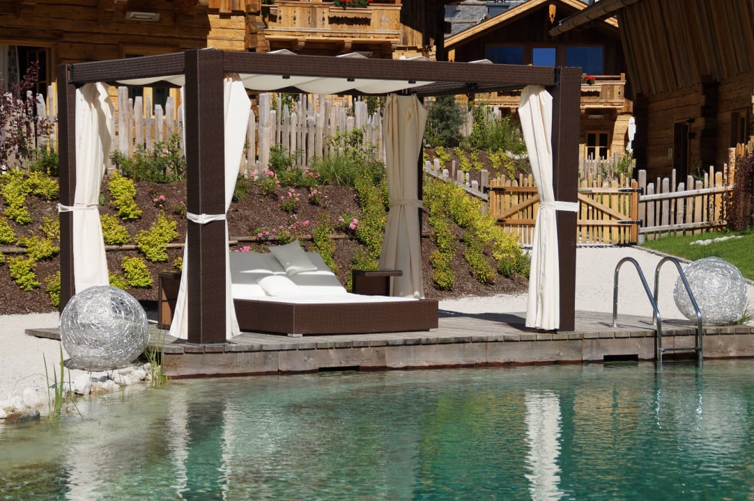 Schwimmteich Chaletdorf Auszeit