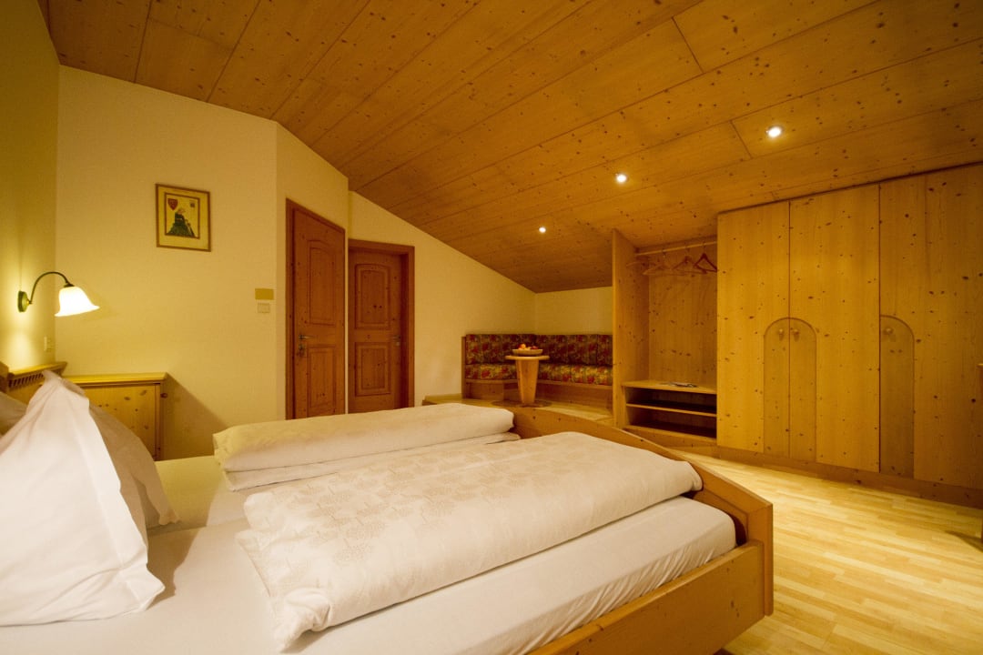 Zimmer Nr. 15 Gasthof Walther von der Vogelweide