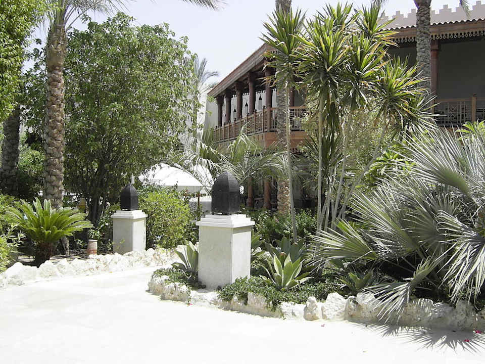 Zum Restaurant Ghazala Gardens