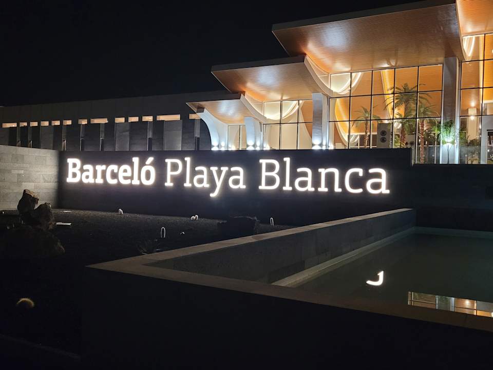 Außenansicht Barceló Playa Blanca Royal Level (Adults Only)