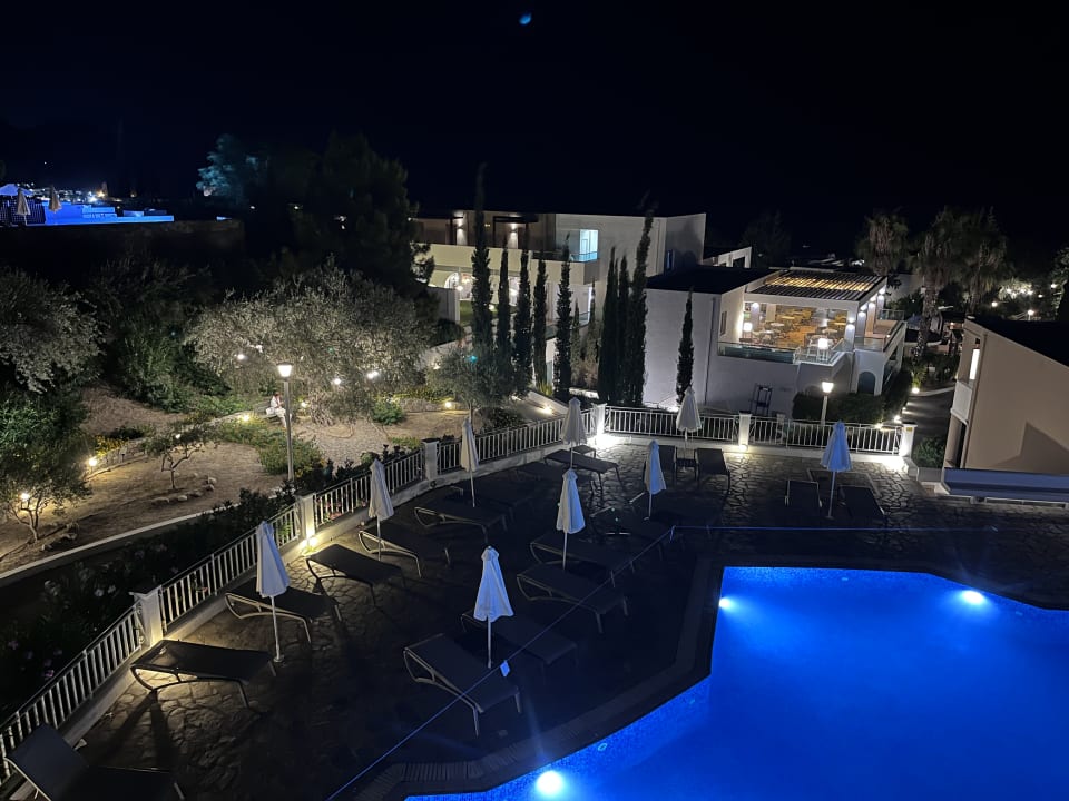 Ausblick alltoura Club Hotel Porto Angeli Beach Resort