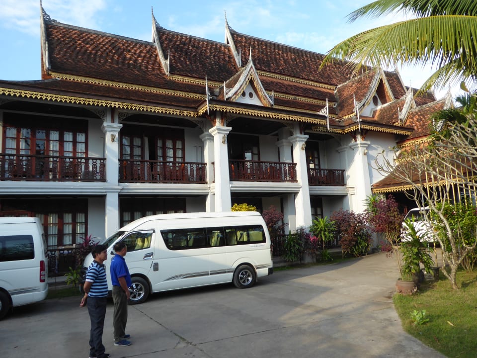 Außenansicht Hotel Chitchareune Moungluang