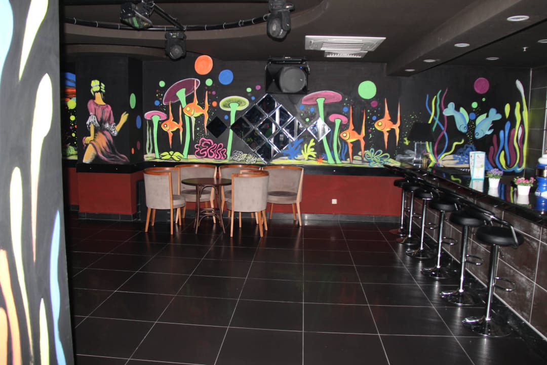 Disco Palm World Side Resort & Spa