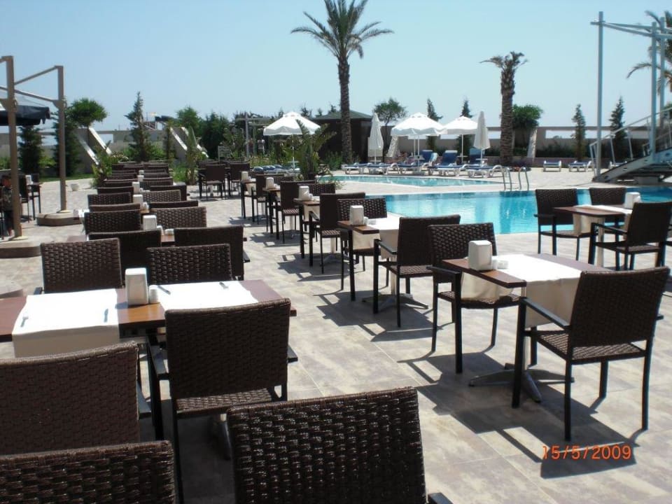 Aussenbestuhlung Saturn Palace Resort Hotel