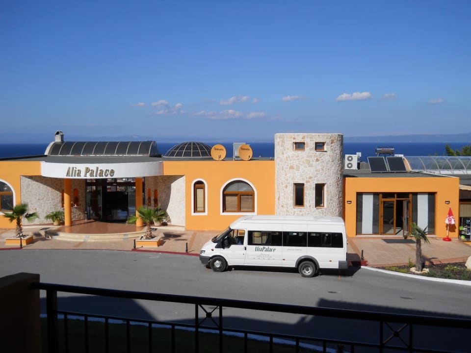 Ausblick vom Balkon Alia Palace