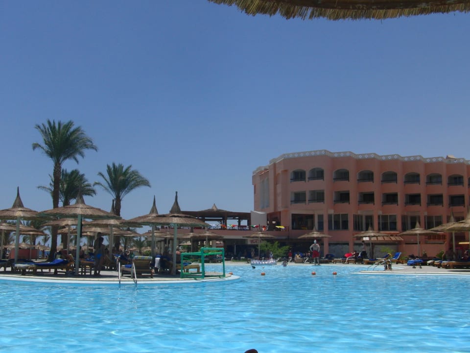 Hotel BEACH Albatros Resort & Spa                  Beach Albatros Resort