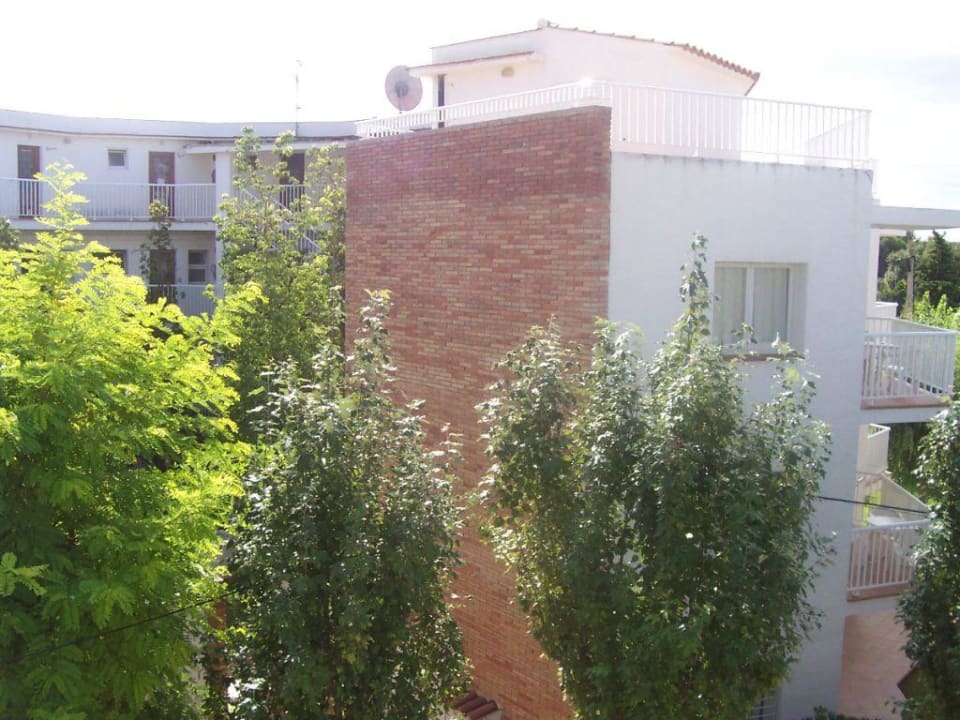 Ausblick vom Balkon zur anderen Anlage Hotel Amapola
