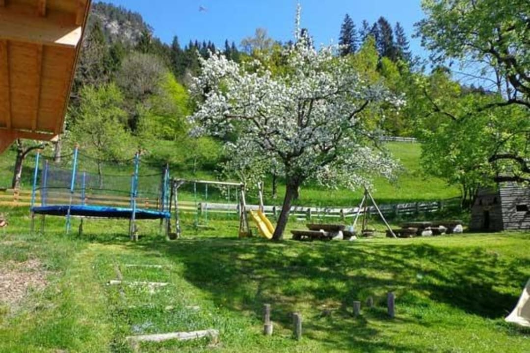 Garten mit Spielplatz beim Ferienhaus Kohlerhof Bauernhof Kohlerhof