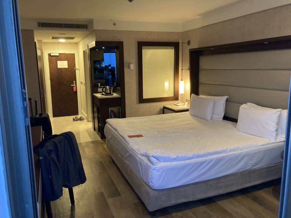 Zimmer Ramada Plaza by Wyndham Antalya