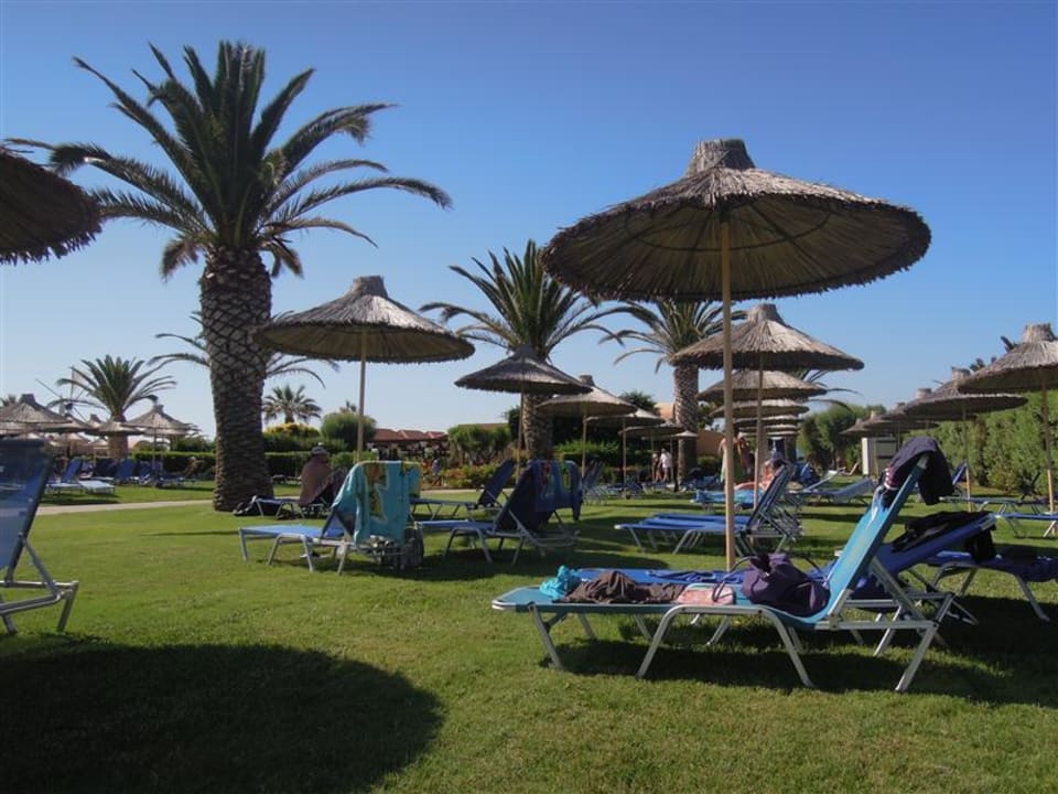 Gartenanlage Anissa Beach & Village