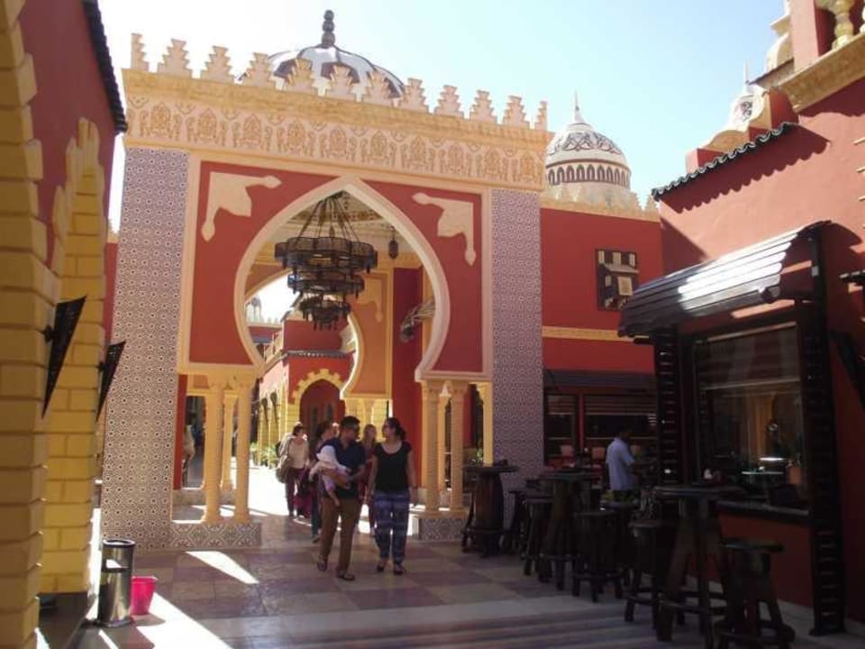 Wunderschöne Fassaden Pickalbatros Alf Leila Wa Leila Resort - Neverland Hurghada