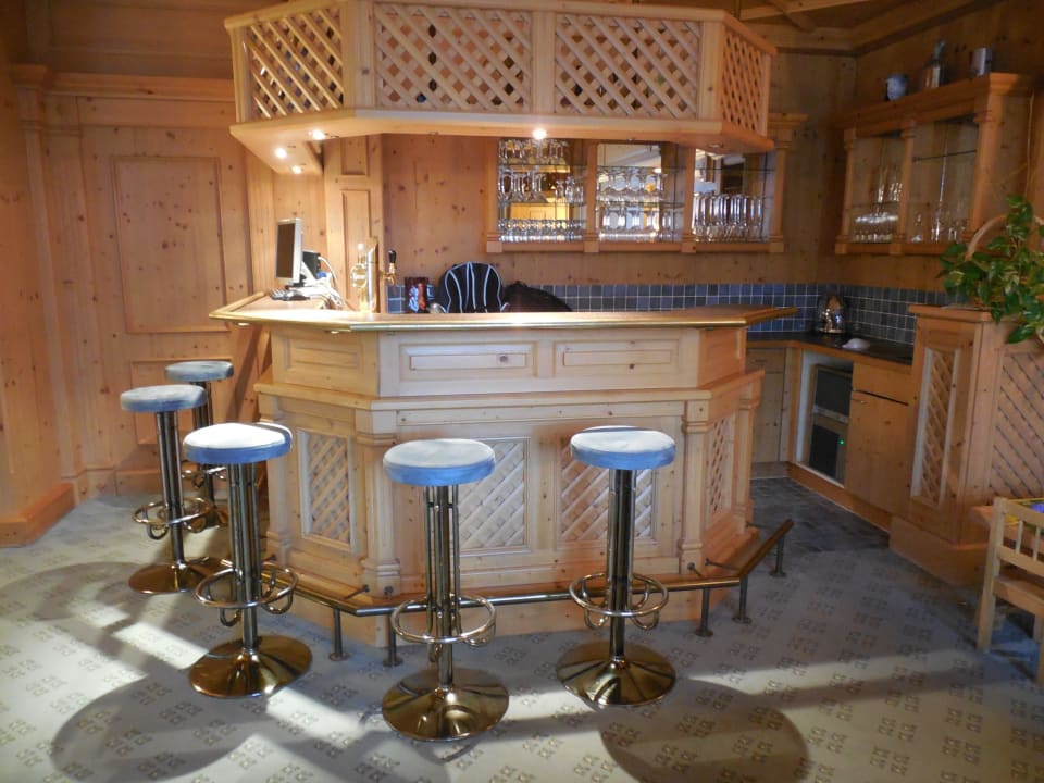 Kaminbar Mein Hotel Fast