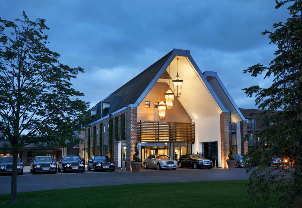 Exterior Hilton London Syon Park