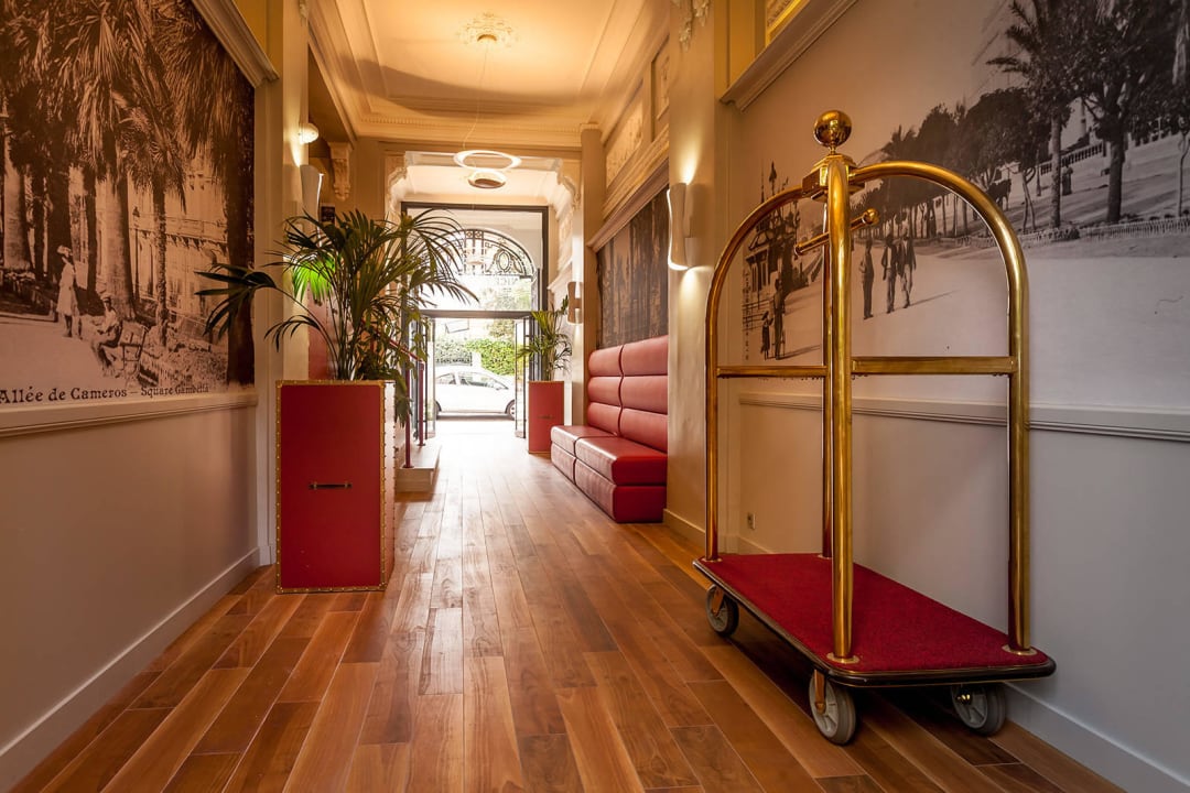 Entrance Hotel Excelsior