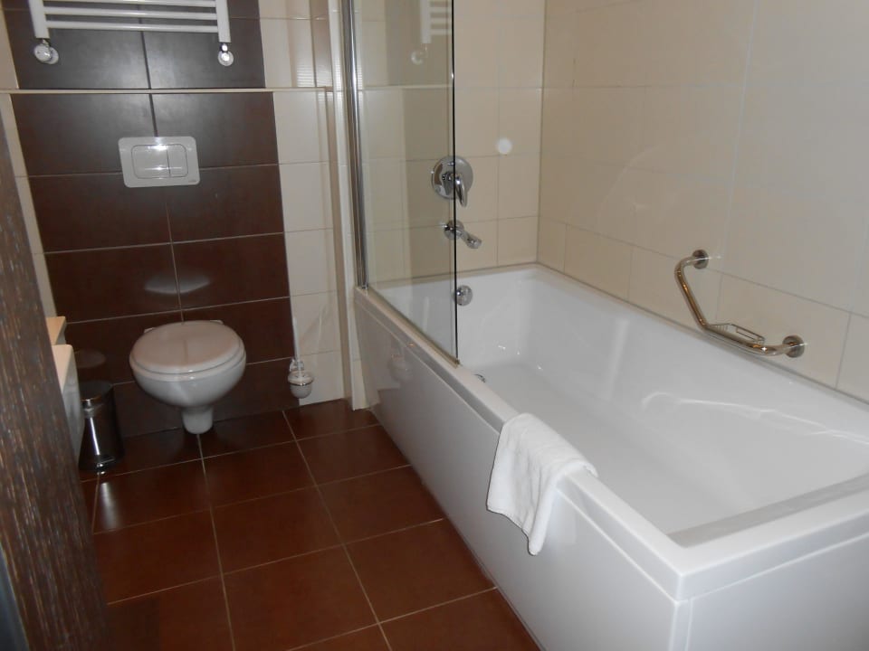 Badezimmer Grand Palace Hotel Hannover