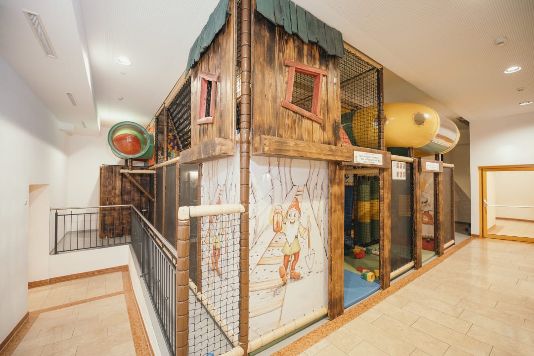 Sport & Freizeit Kinderhotel Waldhof