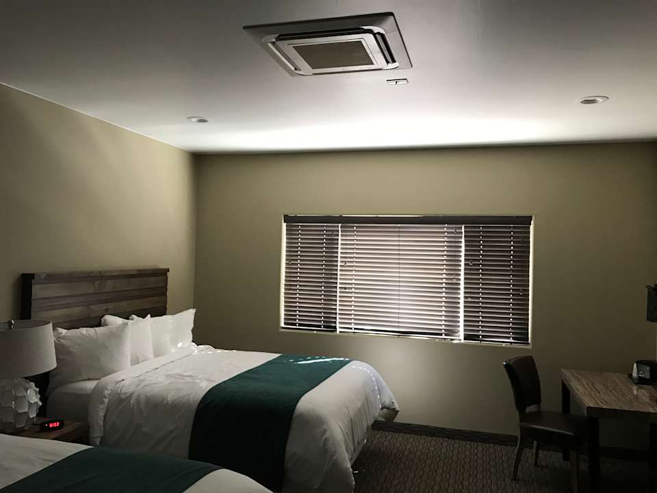 Zimmer Canyon Country Lodge