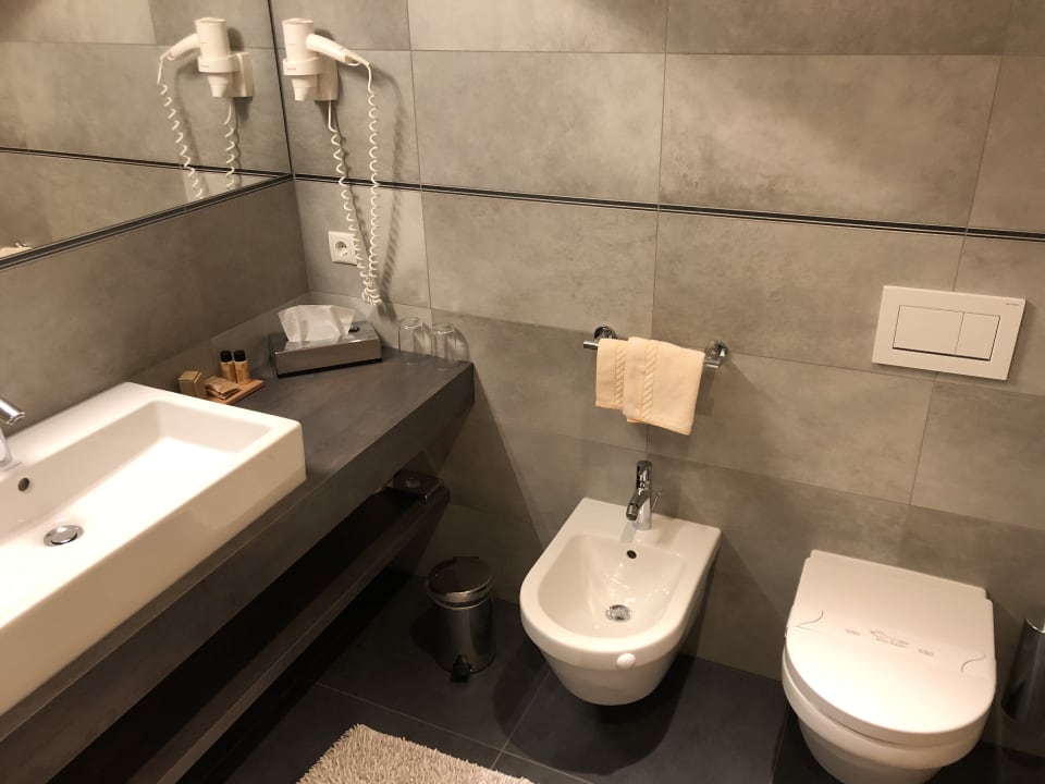 Zimmer Hotel Dolomitenhof & Chalet Alte Post