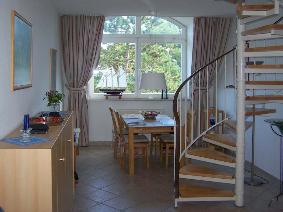 Wohnbereich mit Meerblick und Treppe Ferienwohnung Meeresblick Heringsdorf