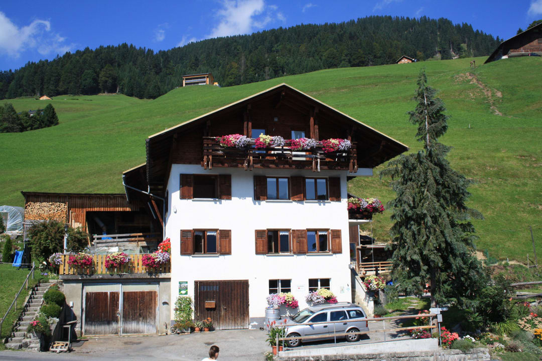 Außenansicht von Straße her Familienbauernhof Burtscher