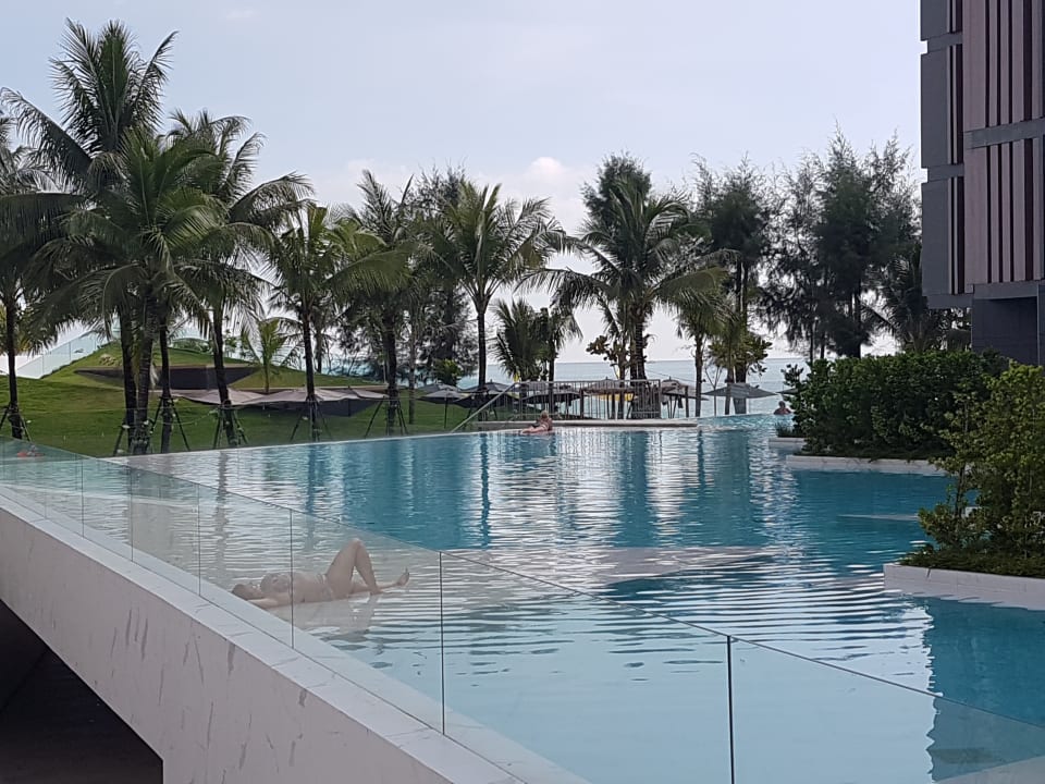 Pool La Vela Khao Lak