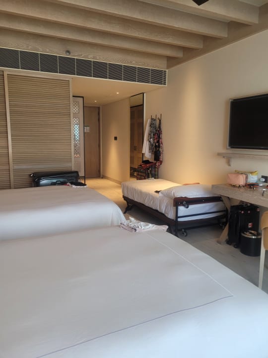 Zimmer Saadiyat Rotana Resort &  Villas