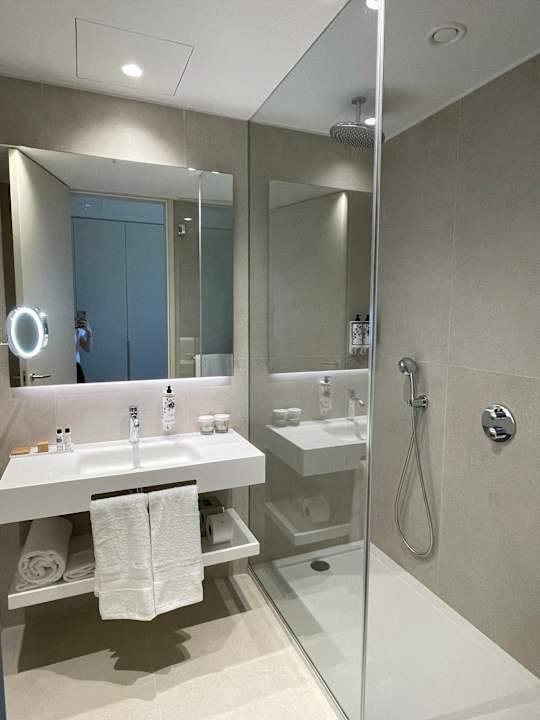 Zimmer The Editory by the Sea Lagos