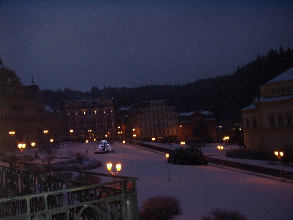 Marianske Lazne bei Nacht Hotel Paris