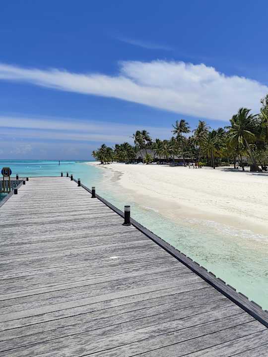 Strand Meeru Maldives Resort Island