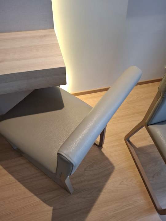 Zimmer Arden Hotel and Residence by At Mind