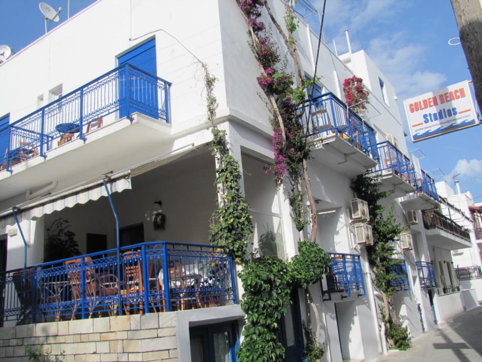 Aussenansicht Hotel Vakhos