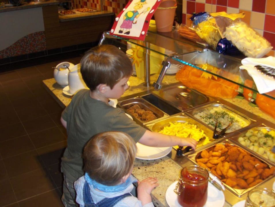 Kinderbuffet BEECH Resort Boltenhagen