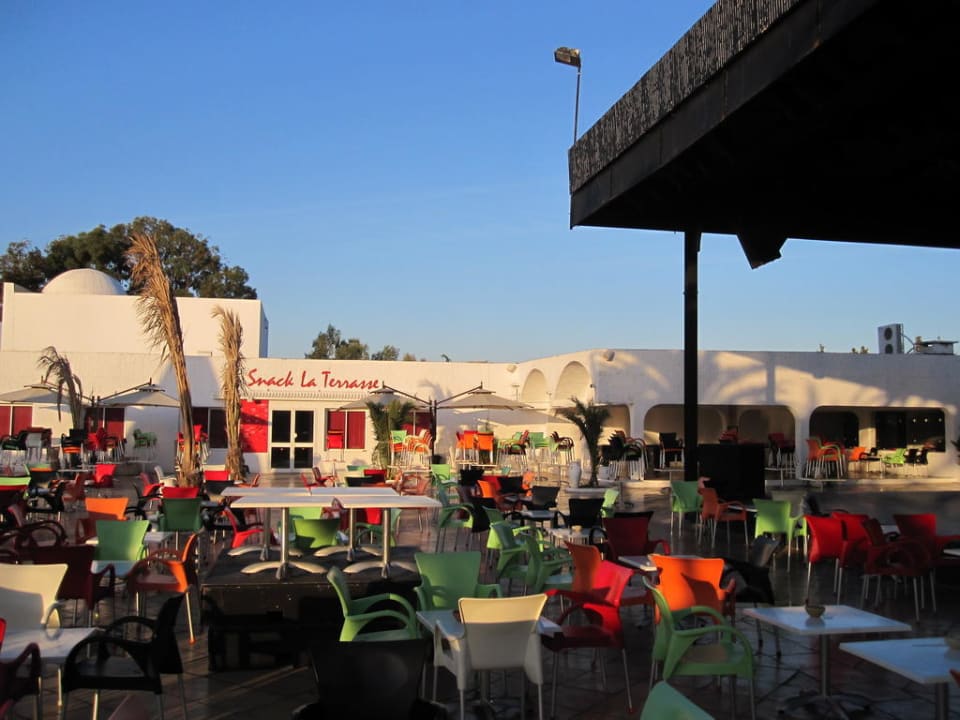 Der Außenbereich Samira Club