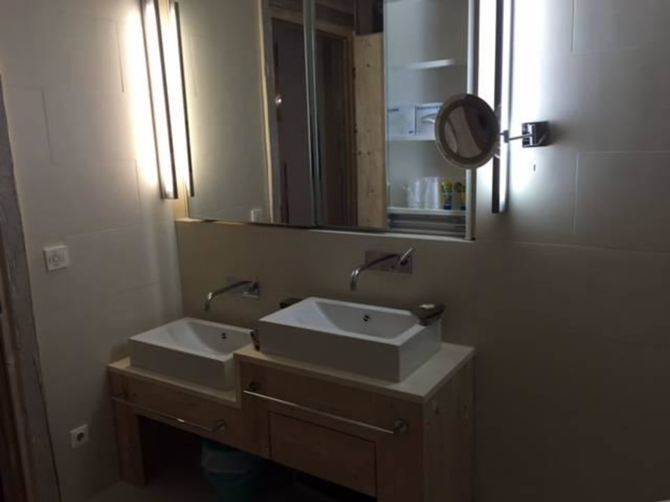 Kristall Suite Badezimmer Alpenrose - Familux Resort