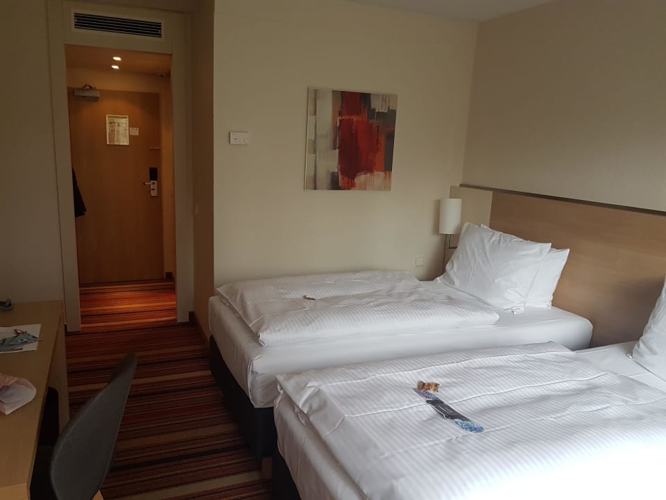Zimmer  H+ Hotel Bochum