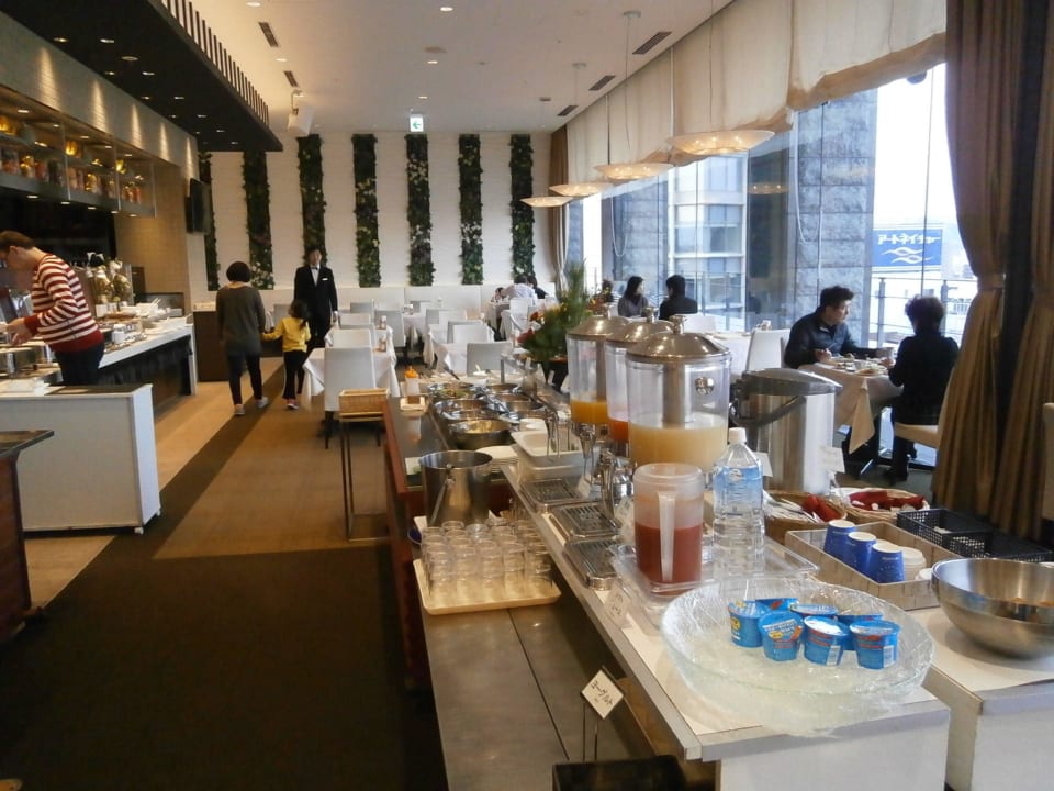Frühstücksbuffet Solaria Nishitetsu Hotel Kagoshima
