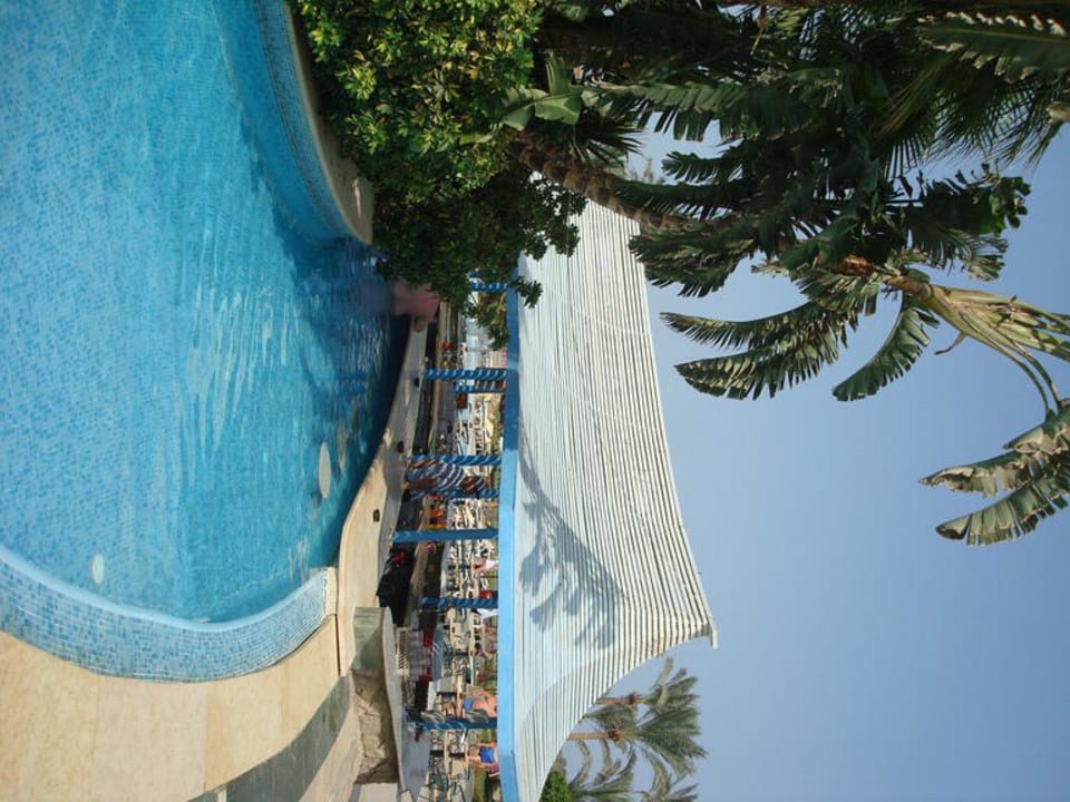 Poolbar Brayka Bay Resort