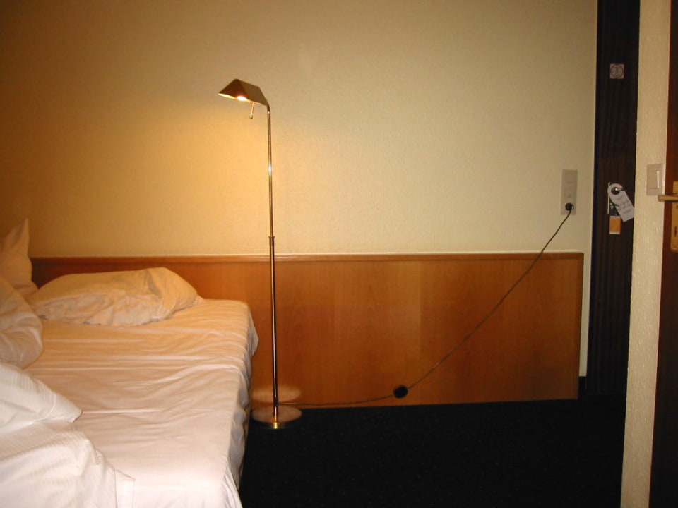 Lampe mit Fußschalter Tryp by Wyndham Bremen Airport