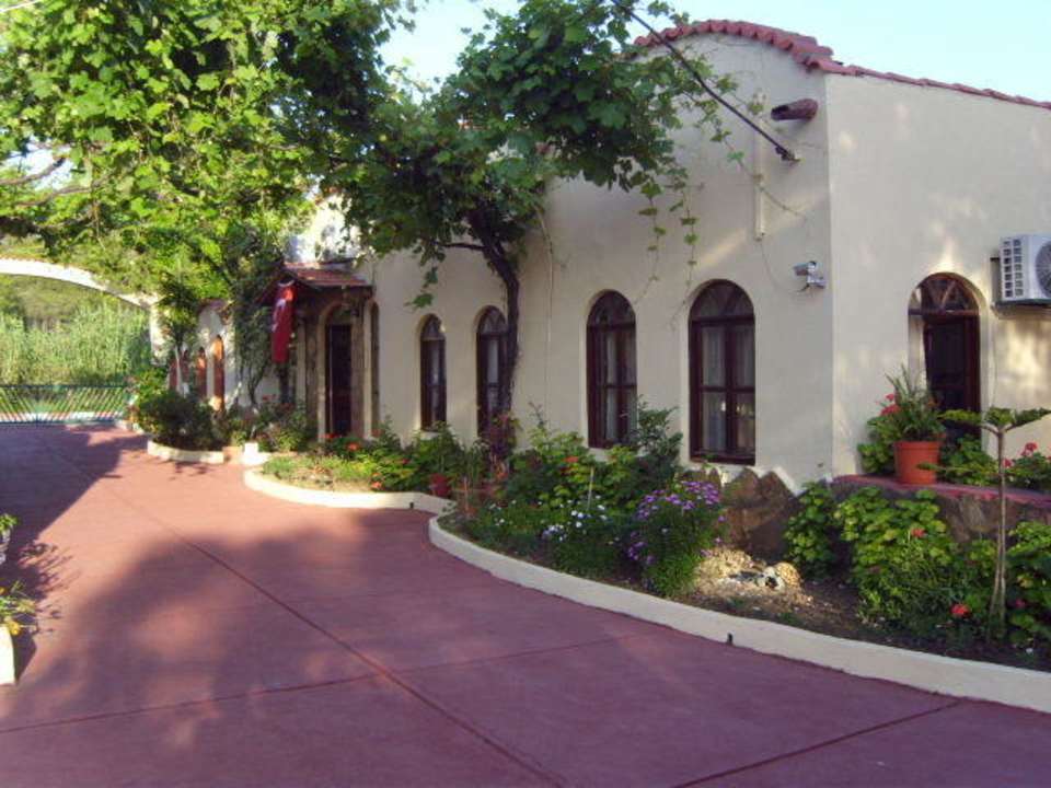 Herzlich Willkommen Hotel Mari