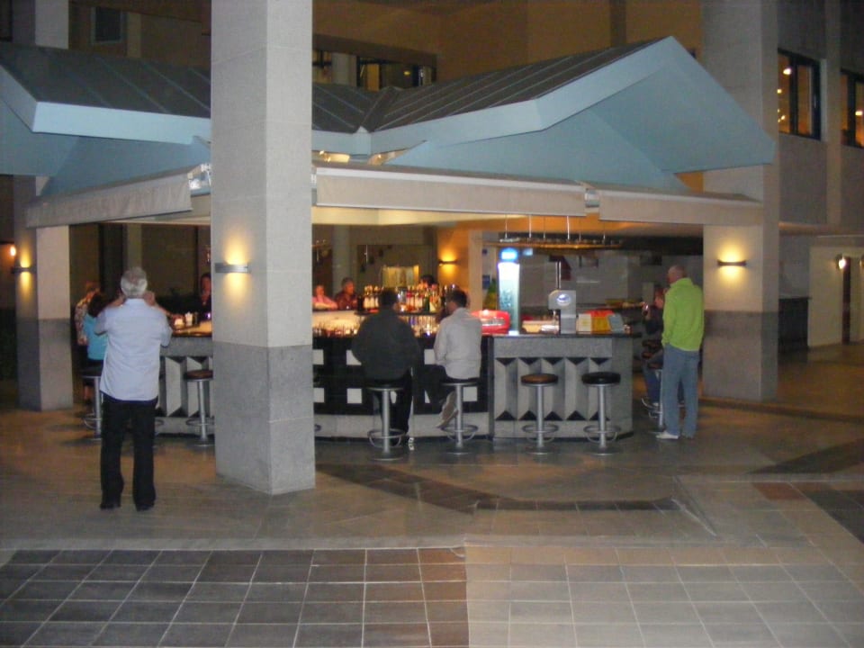 Pool Bar Le Jardin Resort