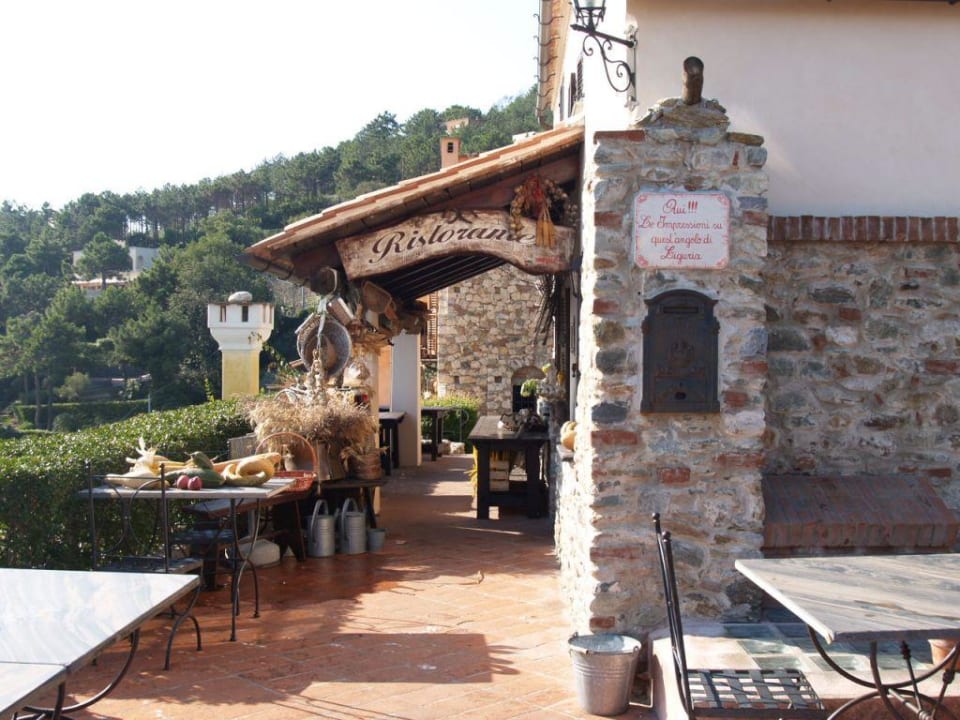 Eingang zum Restaurant Hotel Paradiso Di Manu