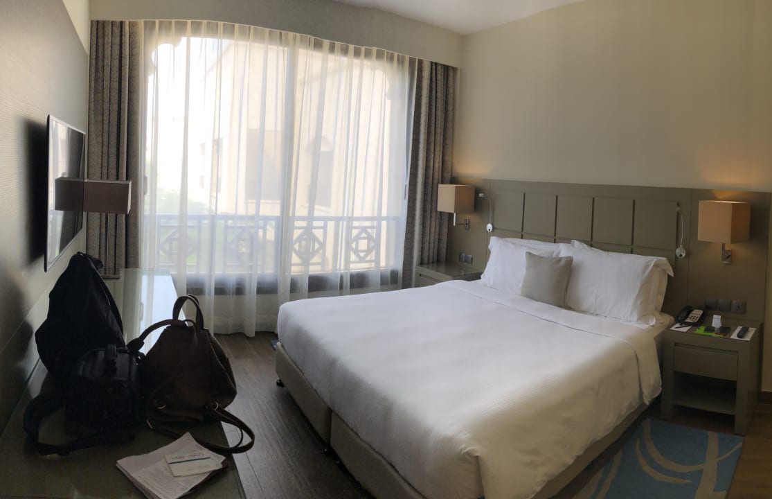 Zimmer The Cove Rotana Resort