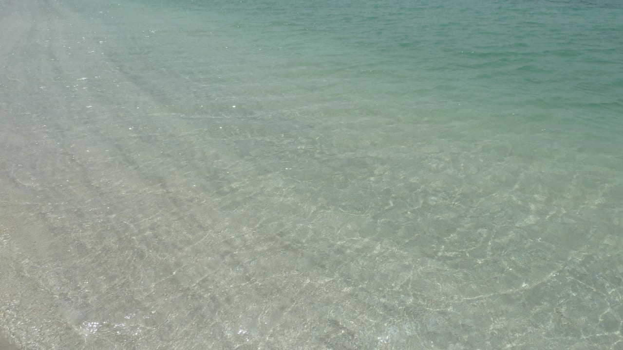 Tolles Wasser ca. 32 Grad Emirates Palace Mandarin Oriental