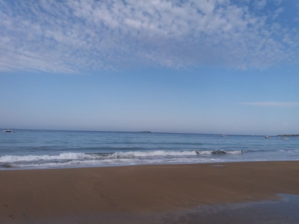 Strand Sandy Beach Resort