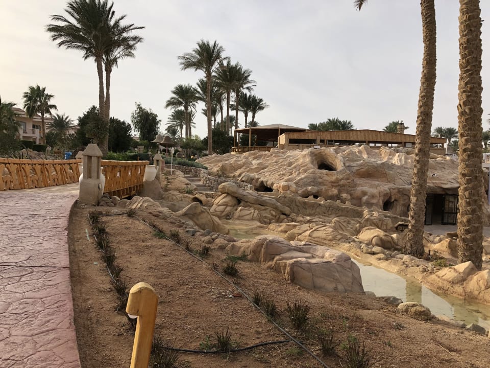 Gartenanlage Parrotel Lagoon Waterpark Resort